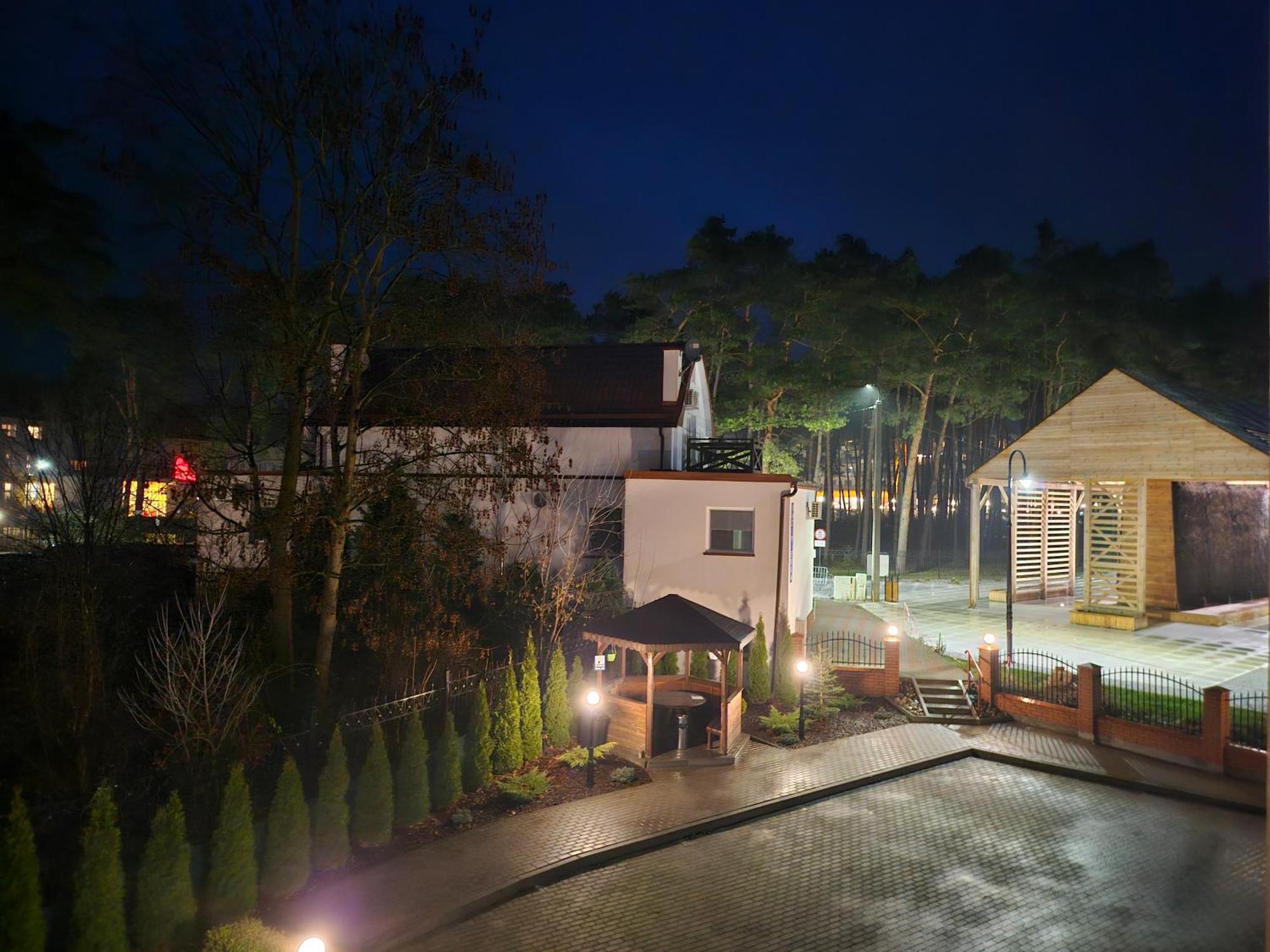 "Hel" Wieniec Zdroj Wloclawek Exterior photo